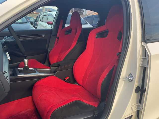 ホンダ シビック タイプR 山口県 2024(令6)年 0.2万km チャンピオンシップホワイト ワンオーナー/スペアキー×2/ホンダセンシング/ｂｒｅｍｂｏレッドキャリパー/３本出しマフラー/純正DA（フルセグTV、AM/FM、Bluetooth）/バックカメラ/ＬＥＤオートライト/純正19インチアルミホイール/前後コーナーセンサー/ETC２，０/保証書/取扱説明書