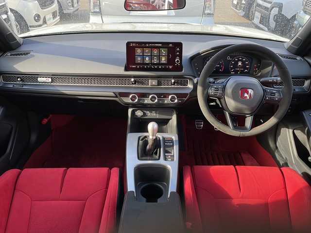 ホンダ シビック タイプR 山口県 2024(令6)年 0.2万km チャンピオンシップホワイト ワンオーナー/スペアキー×2/ホンダセンシング/ｂｒｅｍｂｏレッドキャリパー/３本出しマフラー/純正DA（フルセグTV、AM/FM、Bluetooth）/バックカメラ/ＬＥＤオートライト/純正19インチアルミホイール/前後コーナーセンサー/ETC２，０/保証書/取扱説明書