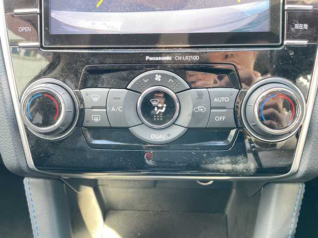 スバル レヴォーグ 1．6GT－S アイサイト 神奈川県 2015(平27)年 3.3万km クリスタルホワイトP アイサイトVer.3/アドバンスドセーフティパッケージ/リヤビークルディテクション/レーンキープアシスト/ブラインドスポットミラー/オートハイビーム/純正ナビ(DVD/CD/BT/HDMI/AUX/SD)/フルセグTV/バック＆サイドカメラ/革巻きステアリング/レーダークルーズコントロール/LEDアクセサリーライナー/前席パワーシート/スマートキー　2本/プッシュスタート/アイドリングストップ/ETC/オートワイパー/フロントドライブレコーダー/純正フロアマット/ドアバイザー/保証書/取扱説明書＆ナビ取説