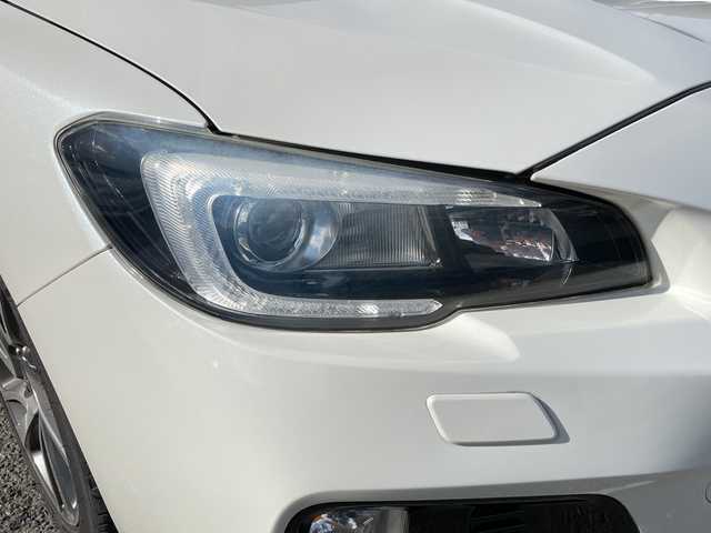 スバル レヴォーグ 1．6GT－S アイサイト 神奈川県 2015(平27)年 3.3万km クリスタルホワイトP アイサイトVer.3/アドバンスドセーフティパッケージ/リヤビークルディテクション/レーンキープアシスト/ブラインドスポットミラー/オートハイビーム/純正ナビ(DVD/CD/BT/HDMI/AUX/SD)/フルセグTV/バック＆サイドカメラ/革巻きステアリング/レーダークルーズコントロール/LEDアクセサリーライナー/前席パワーシート/スマートキー　2本/プッシュスタート/アイドリングストップ/ETC/オートワイパー/フロントドライブレコーダー/純正フロアマット/ドアバイザー/保証書/取扱説明書＆ナビ取説