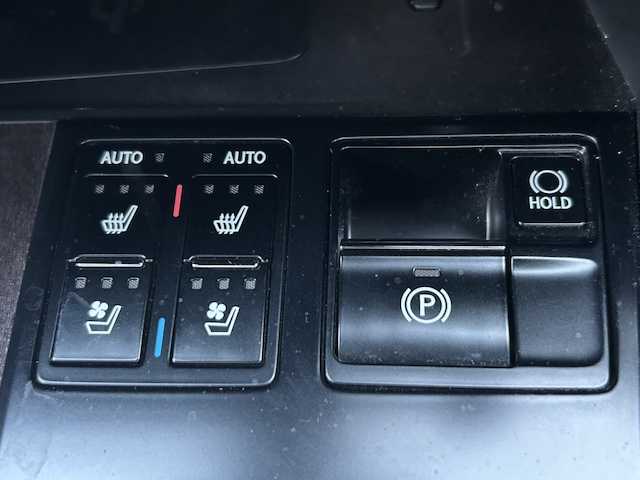 レクサス ＲＸ 300 Fスポーツ 大分県 2021(令3)年 4万km 黒 メーカーナビ/フルセグ/DVD/Bluetooth/全方位カメラ/プリクラッシュセーフティー/オートハイビーム/パワーバックドア/ETC/パノラマルーフ/ヘッドアップディスプレイ/ステアリングヒーター/前席パワーシート/前席シートヒーター /純正フロアマット/純正アルミホイール/スマートキー