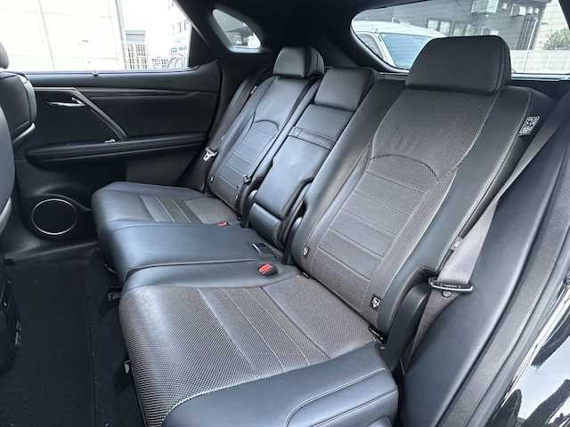 レクサス ＲＸ 300 Fスポーツ 大分県 2021(令3)年 4万km 黒 メーカーナビ/フルセグ/DVD/Bluetooth/全方位カメラ/プリクラッシュセーフティー/オートハイビーム/パワーバックドア/ETC/パノラマルーフ/ヘッドアップディスプレイ/ステアリングヒーター/前席パワーシート/前席シートヒーター /純正フロアマット/純正アルミホイール/スマートキー