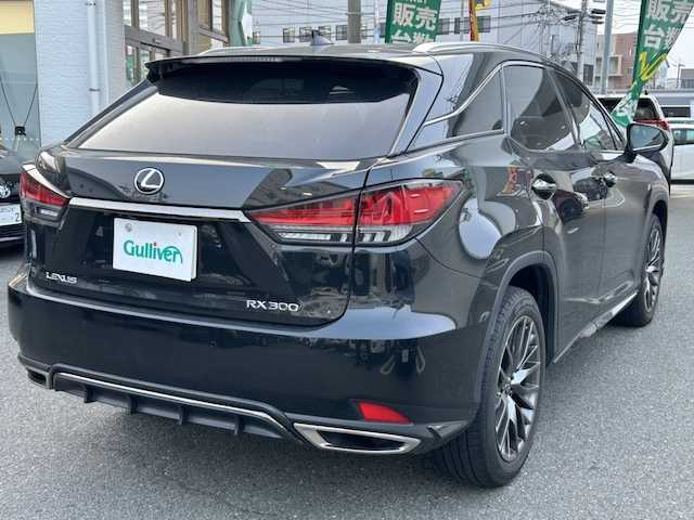 レクサス ＲＸ 300 Fスポーツ 大分県 2021(令3)年 4万km 黒 メーカーナビ/フルセグ/DVD/Bluetooth/全方位カメラ/プリクラッシュセーフティー/オートハイビーム/パワーバックドア/ETC/パノラマルーフ/ヘッドアップディスプレイ/ステアリングヒーター/前席パワーシート/前席シートヒーター /純正フロアマット/純正アルミホイール/スマートキー