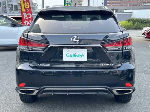レクサス ＲＸ 300 Fスポーツ 大分県 2021(令3)年 4万km 黒 メーカーナビ/フルセグ/DVD/Bluetooth/全方位カメラ/プリクラッシュセーフティー/オートハイビーム/パワーバックドア/ETC/パノラマルーフ/ヘッドアップディスプレイ/ステアリングヒーター/前席パワーシート/前席シートヒーター /純正フロアマット/純正アルミホイール/スマートキー