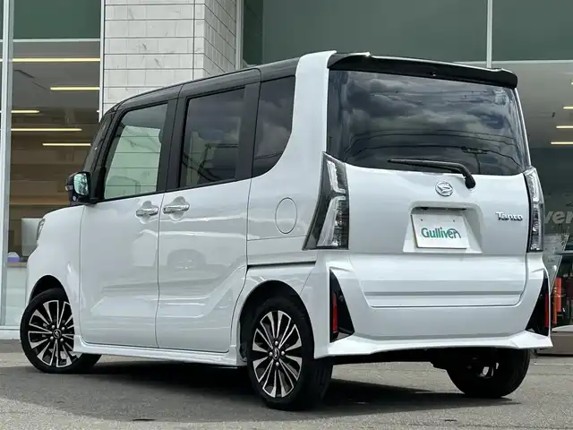 ダイハツ タント カスタム RS 兵庫県 2023(令5)年 1.7万km ブラックマイカメタリック/シャイニングホワイトパール ディスプレイオーディオ　/バックカメラ　/アラウンドビューモニター　/両側パワースライドドア　/前席シートヒーター　/ＬＥＤヘッドライト　/フォグランプ　/純正フロアマット　/電動格納ウィンカーミラー　/スペアキー