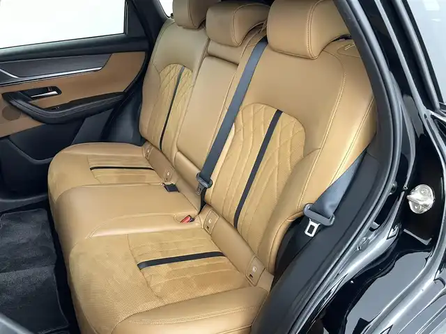 マツダ ＣＸ－６０ XD HV プレミアムスポーツ 福島県 2023(令5)年 2.7万km ジェットブラックマイカ 衝突軽減ブレーキ/・レーンキープアシスト/・クリアランスソナー/・レーダークルーズコントロール/純正ナビ/・フルセグTV/Bluetooth/USB/・全方位カメラ/・ETC/・ドライブレコーダー/サンルーフ/BOSEプレミアムサウンド/アイドリングストップ/パワーバックドア/電子パーキング/・オートホールド/4WD/・ダウンヒルアシストコントロール/革巻きステアリング/・ステアリングリモコン/・ステアリングヒーター/ハーフレザーシート/・パワーシート(運転席/助手席)/・メモリシート(運転席)/・シートヒーター（全席）/・エアシート(全席)/プッシュスタート/・スマートキー/・スペアキー/社外19インチアルミホイール付スタッドレスタイヤ/(235/55/R19) 山6mm/LEDヘッドライト/・オートライト/・フォグライト/・オートマチックハイビーム/純正フロアマット/保証書/取扱説明書