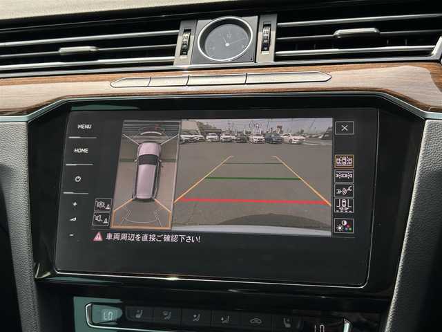 フォルクスワーゲン パサート ヴァリアント TDI ハイライン 茨城県 2018(平30)年 6.3万km オリックスホワイトパールエフェクト 黒革　/シートヒーター　/ベンチレーション　/マッサージＳ　/Ｄクラスターメーター　/３６０度カメラ　/ＡＣＣ　/ＬＫＡ　/ＢＳＭ　/自動駐車　/ナビ　/ＴＶ　/ＣａｒＰｌａｙ　/ＰＷテールゲート　/ＬＥＤ　/オートハイビーム/ルーフレール/禁煙車