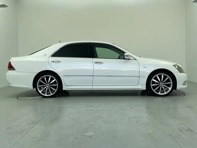 トヨタ クラウン アスリート 60th スペシャルエディション 愛知県 2007(平19)年 7.3万km ホワイトパールクリスタルシャイン 純正ナビ/バックカメラ/シートカバー/社外19インチアルミ/クルーズコントロール/オートエアコン/ETC/純正フロアマット