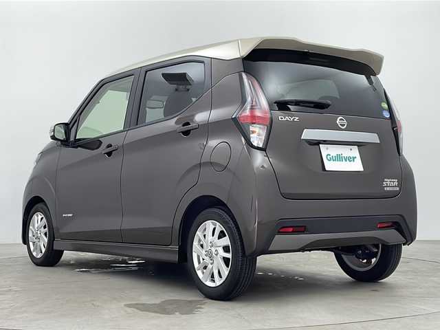 日産 デイズ HWS X プロパイロットED 鹿児島県 2021(令3)年 1.5万km フローズンバニラパール/アッシュブラウンM 純正９インチナビ/（AM/FM/CD/DVD/Bluetooth）/アラウンドビューモニター　/プロパイロット　/追従式クルーズコントロール　/レーンキープアシスト/ステアリングリモコン/コーナーセンサー　/スマートキー　/スペアキー　/ＬＥＤオートライト/純正フロアマット/プッシュスタート