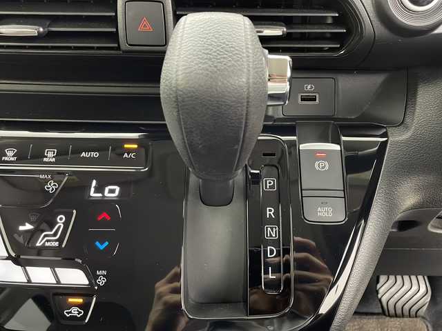 日産 デイズ HWS X プロパイロットED 鹿児島県 2021(令3)年 1.5万km フローズンバニラパール/アッシュブラウンM 純正９インチナビ/（AM/FM/CD/DVD/Bluetooth）/アラウンドビューモニター　/プロパイロット　/追従式クルーズコントロール　/レーンキープアシスト/ステアリングリモコン/コーナーセンサー　/スマートキー　/スペアキー　/ＬＥＤオートライト/純正フロアマット/プッシュスタート
