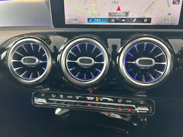 メルセデス・ベンツ ＣＬＡ２００ｄ AMGライン 茨城県 2019(令1)年 5.9万km デジタルホワイト レザーエクスクルーシブパッケージ/レーダーセーフティパッケージ/アドバンスドパッケージ/パノラミックスライディングルーフ/ブルメスターサラウンド/(OP)ブラック/グレー2トーン革シート/(OP)アルミニウムインパネ加飾/純正10.25メーカーナビ/フルセグ/純正AMG18インチAW/アンビエントライト64色/360度カメラシステム/マルチLEDヘッドライト/アダクティブハイビームプラス/ヘッドアップディスプレイ/アクティブブラインドスポット/アクティブレーンキープアシスト/アクティブディストロニック/D/N席パワーシート/D/N席シートヒーター/ドラレコ/ETC