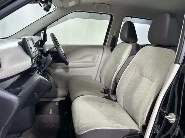 日産 デイズ X 佐賀県 2021(令3)年 0.2万km ブラック 衝突軽減ブレーキ/レーンキープアシスト/純正ナビ/CD/フルセグTV/Bluetooth/バックカメラ /ETC/純正14インチアルミホイール/純正フロアマット/オートライト/スマートキー/横滑り防止装置/電動格納ミラー