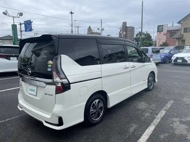 日産 セレナ e－パワー ハイウェイスター V 神奈川県 2021(令3)年 1万km ブリリアントホワイトパール 2トーン 法人１オーナー/運転支援機能/・プロパイロット/・エマージェンシーブレーキ/・踏み間違い防止アシスト/・ブラインドスポットアシスト/・車線逸脱防止支援システム/・後退時車両検知警報/・ハイビームアシスト/両側電動ハンズフリースライドドア/純正ナビ（Mj320D-W）/・Bluetooth/DVD/・フルセグTV/・インテリジェントアラウンドビューモニター/前後ドライブレコーダー/純正フロアマット/ドアバイザー/スマートキーX2/ETC/新車時手帳、取説