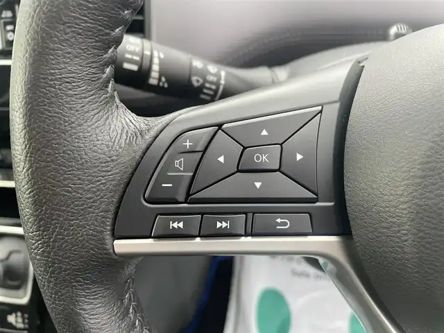 日産 セレナ e－パワー ハイウェイスター V 神奈川県 2021(令3)年 1万km ブリリアントホワイトパール 2トーン 法人１オーナー/運転支援機能/・プロパイロット/・エマージェンシーブレーキ/・踏み間違い防止アシスト/・ブラインドスポットアシスト/・車線逸脱防止支援システム/・後退時車両検知警報/・ハイビームアシスト/両側電動ハンズフリースライドドア/純正ナビ（Mj320D-W）/・Bluetooth/DVD/・フルセグTV/・インテリジェントアラウンドビューモニター/前後ドライブレコーダー/純正フロアマット/ドアバイザー/スマートキーX2/ETC/新車時手帳、取説