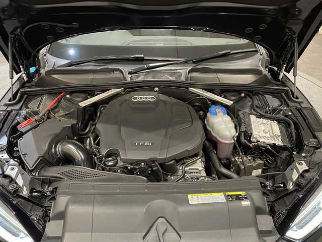 アウディ Ａ５ SB2．0TFSI Q スポーツ 新潟県 2018(平30)年 3.4万km ミトスブラックメタリック Sラインパッケージ/-S lineバンパー/-ドアシルトリム S lineロゴ/-S lineエクステリアロゴ/-ヘッドライニング ブラック/-デコラティブパネル マットブラッシュトアルミニウム/-アルミホイール5ツインスポークスターデザイン/-スプリントクロス/レザー S lineロゴ/-マトリクスLEDヘッドライト/-LEDリヤコンビネーションライト/-ヘッドライトウォッシャー/アシスタンスパッケージ/-パークアシスト/-プレセンスリヤ/-サラウンドビューカメラ/-サイドアシスト/-リヤサイドエアバッグ/12.3インチバーチャルコックピット/純正ナビ（TV/DVD/Apple Car Play/BT)/バックカメラ/アダプティブクルーズコントロール/アクティブレーンアシスト/アウディサイドアシスト/トラフィックジャム/ストップ＆ゴー/エグジットワーニング/パークアシスト/アウディホールドアシスト/純正18インチAW/純正フロアマット/パワーシート/パドルシフト/2.0ETC