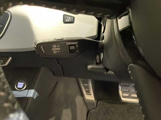 アウディ Ａ５ SB2．0TFSI Q スポーツ 新潟県 2018(平30)年 3.4万km ミトスブラックメタリック Sラインパッケージ/-S lineバンパー/-ドアシルトリム S lineロゴ/-S lineエクステリアロゴ/-ヘッドライニング ブラック/-デコラティブパネル マットブラッシュトアルミニウム/-アルミホイール5ツインスポークスターデザイン/-スプリントクロス/レザー S lineロゴ/-マトリクスLEDヘッドライト/-LEDリヤコンビネーションライト/-ヘッドライトウォッシャー/アシスタンスパッケージ/-パークアシスト/-プレセンスリヤ/-サラウンドビューカメラ/-サイドアシスト/-リヤサイドエアバッグ/12.3インチバーチャルコックピット/純正ナビ（TV/DVD/Apple Car Play/BT)/バックカメラ/アダプティブクルーズコントロール/アクティブレーンアシスト/アウディサイドアシスト/トラフィックジャム/ストップ＆ゴー/エグジットワーニング/パークアシスト/アウディホールドアシスト/純正18インチAW/純正フロアマット/パワーシート/パドルシフト/2.0ETC
