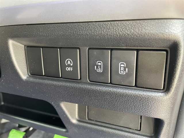 スズキ スペーシア ギア HYBRID XZ 石川県 2019(平31)年 4.5万km フェニックスレッドパール/ガンメタリック2トーンルーフ 社外8型ナビ/フルセグTV/バックカメラ/LEDヘッドライト/ドライブレコーダー/スマートキー/プッシュスタート/電動ミラー/レーダーブレーキ/シートヒーター/コーナーセンサー/フロアマット/オートライト/オートエアコン/保証書