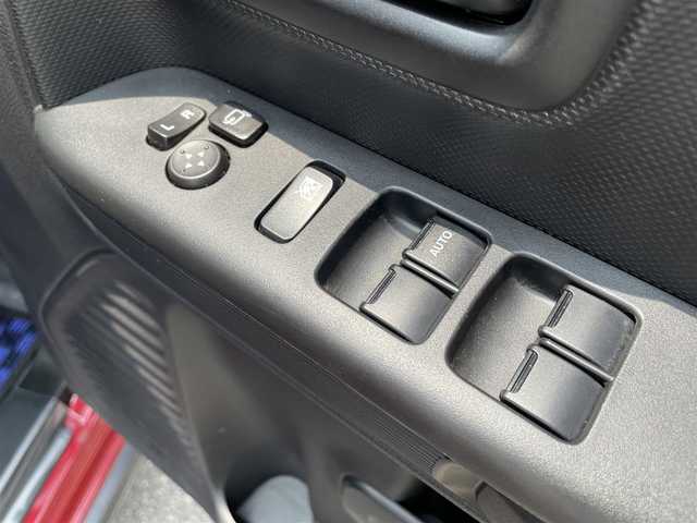スズキ スペーシア ギア HYBRID XZ 石川県 2019(平31)年 4.5万km フェニックスレッドパール/ガンメタリック2トーンルーフ 社外8型ナビ/フルセグTV/バックカメラ/LEDヘッドライト/ドライブレコーダー/スマートキー/プッシュスタート/電動ミラー/レーダーブレーキ/シートヒーター/コーナーセンサー/フロアマット/オートライト/オートエアコン/保証書