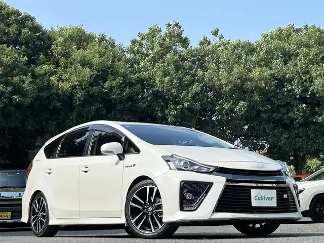 トヨタ プリウス α S ツーリングセレ GRスポーツ 東京都 2018(平30)年 5.3万km ホワイトパールクリスタルシャイン 社外メモリーナビ/・Bluetoothオーディオ/USBオーディオ/・フルセグTV/DVD/AUX/iPod/HDMI/バックカメラ/GR専用18インチアルミホイール/LEDヘッドランプ/ビルトインETC/前後ドライブレコーダー（DRC-35M）/取扱説明書/保証書/スペアキー1本