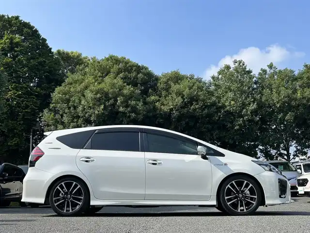 トヨタ プリウス α S ツーリングセレ GRスポーツ 東京都 2018(平30)年 5.3万km ホワイトパールクリスタルシャイン 社外メモリーナビ/・Bluetoothオーディオ/USBオーディオ/・フルセグTV/DVD/AUX/iPod/HDMI/バックカメラ/GR専用18インチアルミホイール/LEDヘッドランプ/ビルトインETC/前後ドライブレコーダー（DRC-35M）/取扱説明書/保証書/スペアキー1本