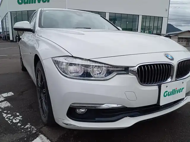 ＢＭＷ ３２０ｄ スポーツ 福井県 2016(平28)年 6.9万km アルピンホワイトⅢ 衝突被害軽減システム/純正ナビ/・（FM/AM/CD/DVD/Bluetooth）/バックカメラ/ETC/ステアリングスイッチ/前席パワーシート/シートメモリー/前席シートヒーター/純正17インチAW/スペアキー