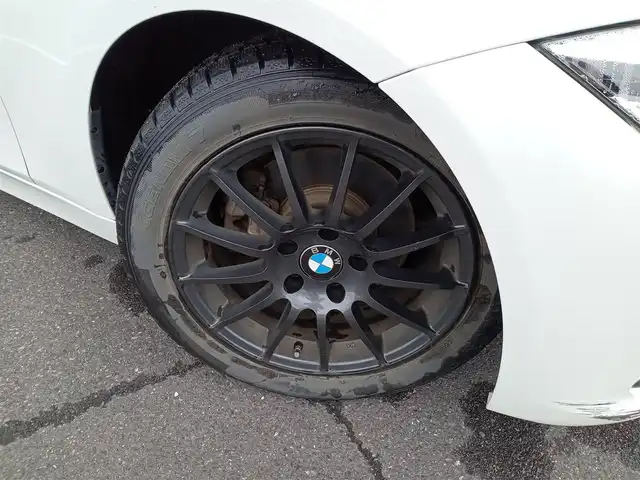ＢＭＷ ３２０ｄ スポーツ 福井県 2016(平28)年 6.9万km アルピンホワイトⅢ 衝突被害軽減システム/純正ナビ/・（FM/AM/CD/DVD/Bluetooth）/バックカメラ/ETC/ステアリングスイッチ/前席パワーシート/シートメモリー/前席シートヒーター/純正17インチAW/スペアキー