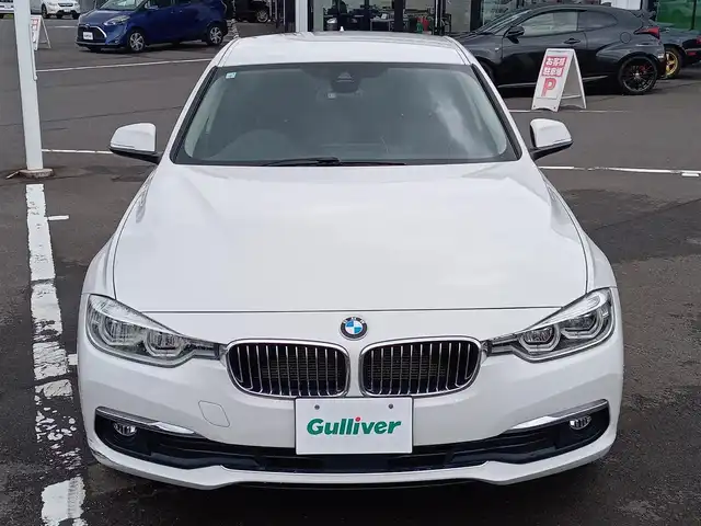 ＢＭＷ ３２０ｄ スポーツ 福井県 2016(平28)年 6.9万km アルピンホワイトⅢ 衝突被害軽減システム/純正ナビ/・（FM/AM/CD/DVD/Bluetooth）/バックカメラ/ETC/ステアリングスイッチ/前席パワーシート/シートメモリー/前席シートヒーター/純正17インチAW/スペアキー