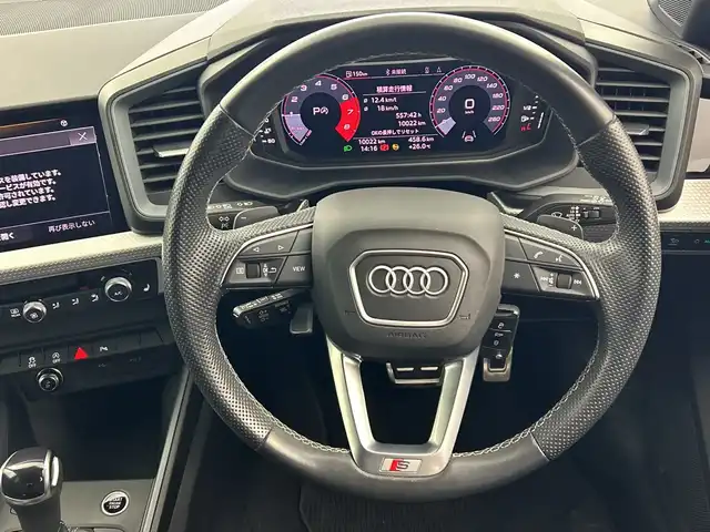 アウディ アウディ Ａ１ SB 25TFSI 三重県 2023(令5)年 1万km 緑Ⅱ /禁煙車//純正ナビ//バックカメラ//シートヒーター//クルコン//BSM//オートハイビーム//パドルシフト//前後ドラレコ//ETC