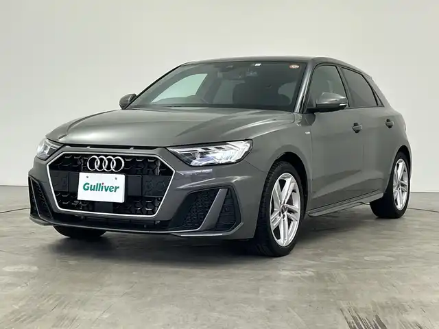 アウディ アウディ Ａ１ SB 25TFSI 三重県 2023(令5)年 1万km 緑Ⅱ /禁煙車//純正ナビ//バックカメラ//シートヒーター//クルコン//BSM//オートハイビーム//パドルシフト//前後ドラレコ//ETC
