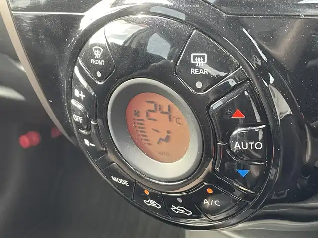 日産 ノート メダリスト X 福岡県 2017(平29)年 5.1万km ブリリアントホワイトパール エマージェンシーブレーキ/純正ナビ（ＭＪ１１６Ｄ－Ｗ）/フルセグTV/CD/SD/BT/AM/FM/アラウンドビューモニター/スマートルームミラー/車線逸脱防止支援システム/コーナーセンサー/ステアリングリモコン/アイドリングストップ/スマートキー/プッシュスタート/電格ミラー
