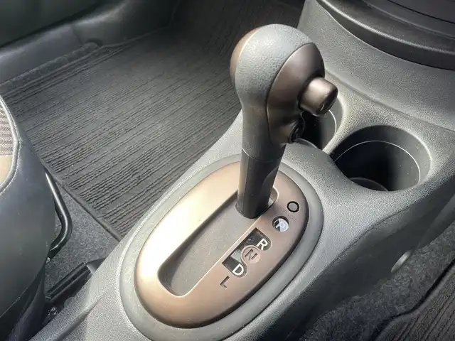 日産 ノート メダリスト X 福岡県 2017(平29)年 5.1万km ブリリアントホワイトパール エマージェンシーブレーキ/純正ナビ（ＭＪ１１６Ｄ－Ｗ）/フルセグTV/CD/SD/BT/AM/FM/アラウンドビューモニター/スマートルームミラー/車線逸脱防止支援システム/コーナーセンサー/ステアリングリモコン/アイドリングストップ/スマートキー/プッシュスタート/電格ミラー