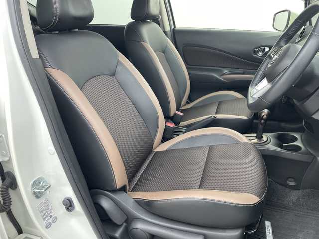 日産 ノート メダリスト X 三重県 2017(平29)年 5.1万km ブリリアントホワイトパール /禁煙車//純正ナビ//アラウンドビューモニター//インテリジェントスマートルームミラー//エマージェンシーブレーキ//衝突軽減ブレーキ//レーンキープアシスト//前後コーナーセンサー//ハーフレザーシート//ステアリングスイッチ