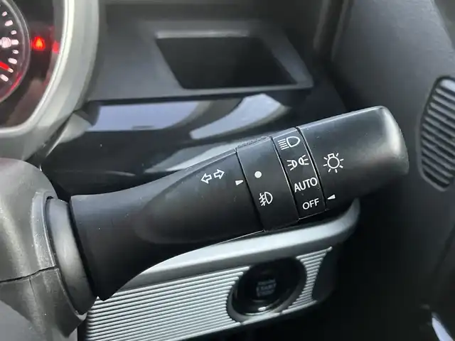 スズキ スペーシア カスタム HYBRID XS 三重県 2020(令2)年 3.3万km ピュアホワイトP ワンオーナー/スズキセーフティサポート/ ・デュアルセンサーブレーキサポート/ ・誤発進抑制機能/ ・車線逸脱警報/ ・ふらつき警報/ ・先行車発進お知らせ機能/ ・ハイビームアシスト/♪純正SDナビ/・フルセグ・Bluetooth/・CD/DVD再生・SD録音/・USB/♪全方位モニター/♪バックカメラ/♪ヘッドアップディスプレイ/♪両側パワースライドドア/♪LEDヘッドライト/♪LEDフォグ/♪ハーフレザーシート/♪D席シートヒーター/♪オートリトラクタブルミラー/♪スマートキー×2/♪プッシュスタート/♪ビルトインETC/♪純正15インチAW/♪純正エアロ/♪ウィンカーミラー/♪アイドリングストップ/♪革巻きステアリング/♪ステアリングスイッチ/♪フロアマット/♪ドアバイザー/♪プライバシーガラス