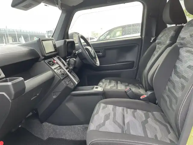 ダイハツ タフト G ダーククロムベンチャー 石川県 2023(令5)年 1.9万km フォレストカーキメタリック 社外メモリーナビ/CD/DVD/フルセグTV/パノラマモニター/LEDヘッドライト/パノラマルーフ/純正アルミホイール/スマートアシスト/シートヒーター/スマートキー/プッシュスタート/電動ミラー/保証書