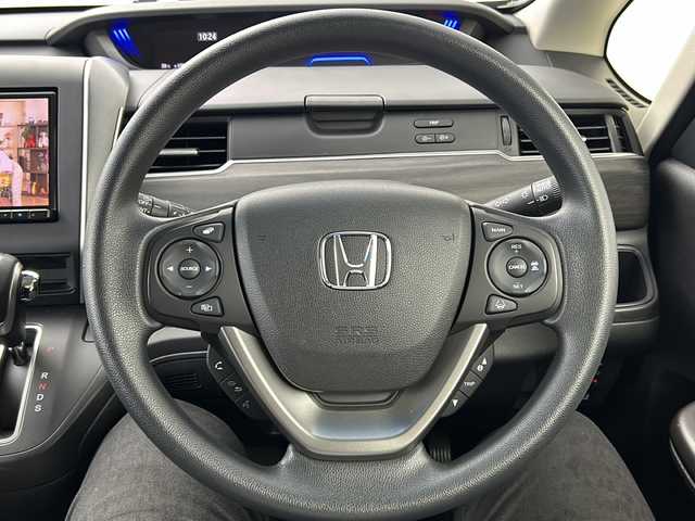 ホンダ フリード G ブラックスタイル 茨城県 2023(令5)年 0.7万km トワイライトミストブラックパール 社外8インチナビ/フルセグ再生可/バックカメラ/両側電動スライドドア/ホンダセンシング/純正15インチAW/社外ETC