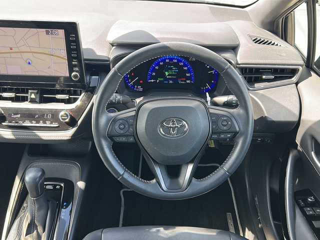 トヨタ カローラツーリング ハイブリッド ダブルバイビー 福島県 2020(令2)年 6.8万km ブラックマイカ 純正ナビ/バックカメラ/ビルトインETC/前後コーナーセンサー/前方ドライブレコーダー/LEDヘッドライト/オートハイビーム/USB給電ポート/オートハイビーム/革巻きステアリング/電子パーキング/レーダークルーズコントロール/電動格納ミラー/禁煙車