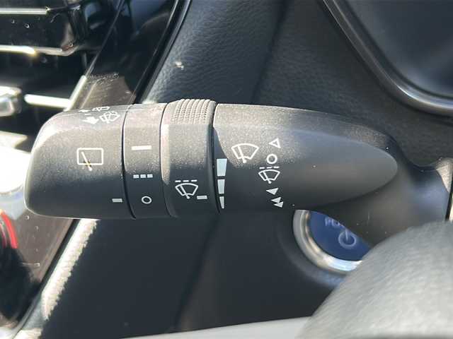 トヨタ カローラツーリング ハイブリッド ダブルバイビー 福島県 2020(令2)年 6.8万km ブラックマイカ 純正ナビ/バックカメラ/ビルトインETC/前後コーナーセンサー/前方ドライブレコーダー/LEDヘッドライト/オートハイビーム/USB給電ポート/オートハイビーム/革巻きステアリング/電子パーキング/レーダークルーズコントロール/電動格納ミラー/禁煙車