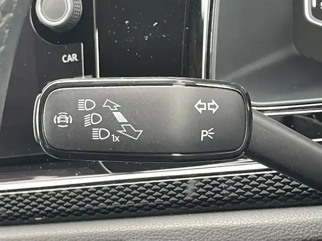 フォルクスワーゲン ＶＷ ポロ TSI アクティブ 和歌山県 2023(令5)年 1.8万km クリーム 純正ディスプレイオーディオ/バックカメラ/Apple Car Play/AndroidAuto/衝突軽減ブレーキ/レーダークルコン/オートライト/前後コーナーセンサー/前後ドラレコ/ETC２．０/置くだけ充電器/ステリモ/パドルシフト/LEDヘッドライト