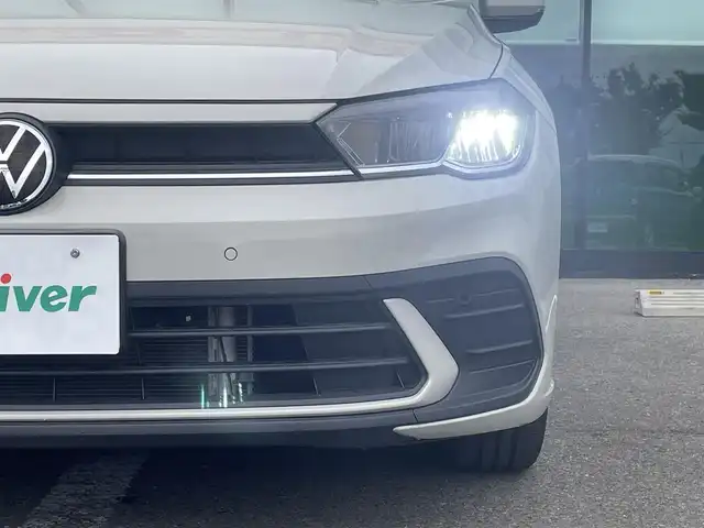 フォルクスワーゲン ＶＷ ポロ TSI アクティブ 和歌山県 2023(令5)年 1.8万km クリーム 純正ディスプレイオーディオ/バックカメラ/Apple Car Play/AndroidAuto/衝突軽減ブレーキ/レーダークルコン/オートライト/前後コーナーセンサー/前後ドラレコ/ETC２．０/置くだけ充電器/ステリモ/パドルシフト/LEDヘッドライト