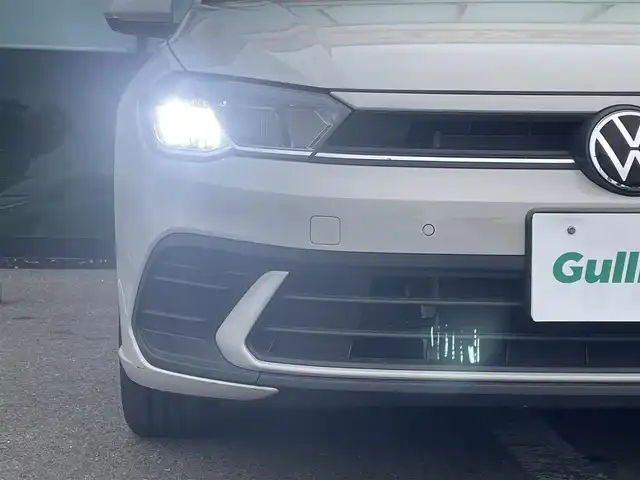 フォルクスワーゲン ＶＷ ポロ TSI アクティブ 和歌山県 2023(令5)年 1.8万km クリーム 純正ディスプレイオーディオ/バックカメラ/Apple Car Play/AndroidAuto/衝突軽減ブレーキ/レーダークルコン/オートライト/前後コーナーセンサー/前後ドラレコ/ETC２．０/置くだけ充電器/ステリモ/パドルシフト/LEDヘッドライト