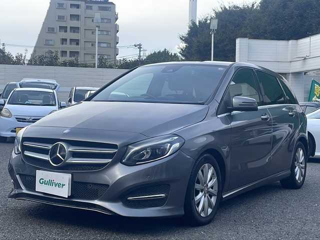 メルセデス・ベンツ Ｂ１８０ 東京都 2015(平27)年 4.3万km マウンテングレー ワンオーナー/純正ナビ/（フルセグ/BT/CD/DVD/FM/AM）/バックカメラ　ETC/ドライブレコーダー/ディストロニックプラス/レーンキーピングアシスト/ブラインドスポットアシスト/コーナーセンサー/シートヒーター（D/N）/パドルシフト/スマートキー×２/純正16インチアルミ