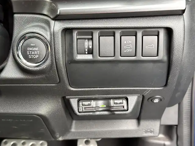 スバル レヴォーグ 1．8STIスポーツ EX 宮城県 2021(令3)年 3.4万km WRブルーパール アイサイトXテクノロジー/・渋滞時ハンズオフ/・渋滞時発進アシスト/・アクティブレーンチェンジアシスト/・ドライバー異常時対応/・カーブ前抑制機能/・料金所前速度制限/アイサイトコアテクノロジー/・プリクラッシュブレーキ/・AT誤発進抑制機能/・追従機能付きクルーズコントロール/・ツーリングアシスト/・車線逸脱抑制/アイサイトセイフティプラス/・運転支援テクノロジー/・視界拡張テクノロジー/4WD/STI12.3インチフル液晶メーター/純正11.6インチディスプレイナビ/・Bluetooth/・Apple CarPlay/Android Auto/・地デジTV/フロント/サイド/バックカメラ/サイドシルスポイラー/リアスポイラー/STIロゴ入り大型マフラーカッター/STIブラックツートンレザーシート/全席シートヒーター/左右独立温度調整フルオートエアコン/ハンズフリーバックドア/ステアリング連動フルLEDヘッドランプ/コムテック前後ドライブレコーダー/STIロゴ入ステアリング/STIロゴ入り高触感革巻きステアリング/STIロゴ入りフロアマット/保証書