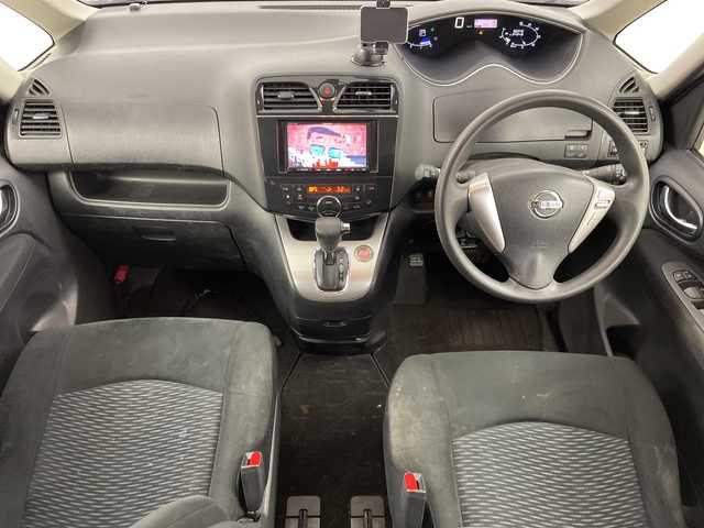 日産 セレナ 20X 道央・札幌 2012(平24)年 9.7万km ホワイト ・４WD/・社外ナビ/・CD/SD/ワンセグ/・バックカメラ/・左パワースライドドア/・クルーズコントロール/・アイドリングストップ/・オートライト/・プッシュスタート/スマートキー/・ETC