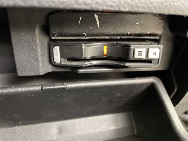 日産 セレナ 20X 道央・札幌 2012(平24)年 9.7万km ホワイト ・４WD/・社外ナビ/・CD/SD/ワンセグ/・バックカメラ/・左パワースライドドア/・クルーズコントロール/・アイドリングストップ/・オートライト/・プッシュスタート/スマートキー/・ETC