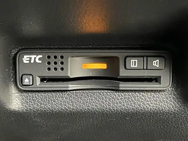 ホンダ シャトル ハイブリッド X 岡山県 2016(平28)年 2.5万km ミッドナイトブルービームM 純正ナビ/・FM/AM/Bluetooth/フルセグ/CD/DVD/バックカメラ/衝突軽減ブレーキ/クルーズコントロール/ハーフレザーシート/前後ドライブレコーダー/ビルトインETC/LEDヘッドライト/・フォグライト/パドルシフト/スマートキー2本/純正フロアマット/純正15インチアルミ