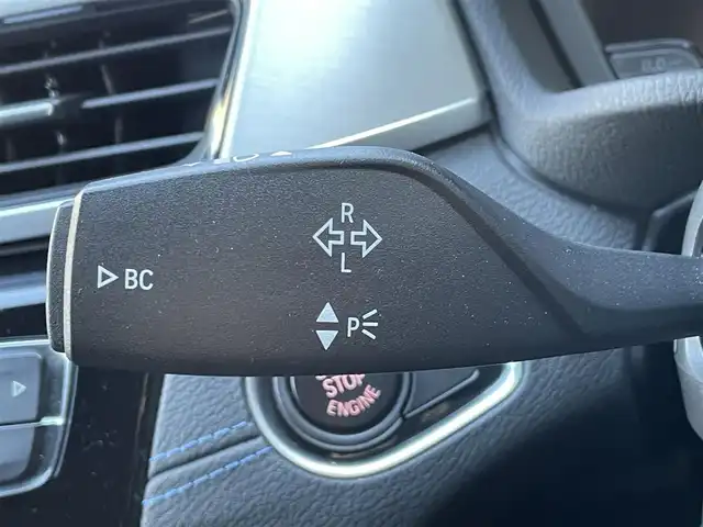 ＢＭＷ Ｘ１ xDrive 18d Mスポーツ EDジョイ+ 静岡県 2021(令3)年 2.6万km サファイアブラックP メモリー付きパワーシート/iDrive/(Bluetooth/USB/AM/FM)/バックカメラ/インテリジェントセーフティー/ヒルディセントコントロール/スポーツシート/M ライトアロイホイールダブルスポークスタイリング/電動リアゲート/LEDライト/バックカメラ/純正フロアマット/ETC2.0/保証書/取扱説明書