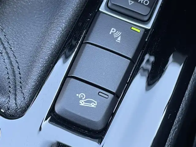 ＢＭＷ Ｘ１ xDrive 18d Mスポーツ EDジョイ+ 静岡県 2021(令3)年 2.6万km サファイアブラックP メモリー付きパワーシート/iDrive/(Bluetooth/USB/AM/FM)/バックカメラ/インテリジェントセーフティー/ヒルディセントコントロール/スポーツシート/M ライトアロイホイールダブルスポークスタイリング/電動リアゲート/LEDライト/バックカメラ/純正フロアマット/ETC2.0/保証書/取扱説明書