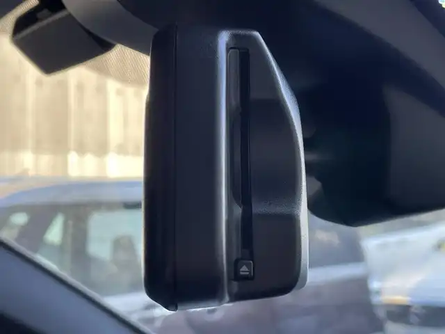 ＢＭＷ Ｘ１ xDrive 18d Mスポーツ EDジョイ+ 静岡県 2021(令3)年 2.6万km サファイアブラックP メモリー付きパワーシート/iDrive/(Bluetooth/USB/AM/FM)/バックカメラ/インテリジェントセーフティー/ヒルディセントコントロール/スポーツシート/M ライトアロイホイールダブルスポークスタイリング/電動リアゲート/LEDライト/バックカメラ/純正フロアマット/ETC2.0/保証書/取扱説明書