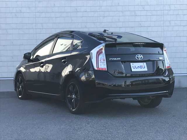 トヨタ プリウス S ツーリングセレクション 千葉県 2012(平24)年 13.3万km ブラックマイカ (株)IDOMが運営する【じしゃロン柏店】の自社ローン対象車両になります。こちらは現金ご利用時の価格です。/自社ローンご希望の方は別途その旨お申付け下さい。//禁煙車/社外フルセグナビ/（CD/DVD/AM/FMラジオ）/(Bluetooth)/スマートキー/プッシュスタート/バックカメラ/ＥＴＣ/ヘッドライトウォッシャー/ステアリングリモコン/電動格納ドアミラー/パワーウインドウ/オートライト/防眩ミラー