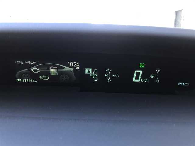 トヨタ プリウス S ツーリングセレクション 千葉県 2012(平24)年 13.3万km ブラックマイカ (株)IDOMが運営する【じしゃロン柏店】の自社ローン対象車両になります。こちらは現金ご利用時の価格です。/自社ローンご希望の方は別途その旨お申付け下さい。//禁煙車/社外フルセグナビ/（CD/DVD/AM/FMラジオ）/(Bluetooth)/スマートキー/プッシュスタート/バックカメラ/ＥＴＣ/ヘッドライトウォッシャー/ステアリングリモコン/電動格納ドアミラー/パワーウインドウ/オートライト/防眩ミラー
